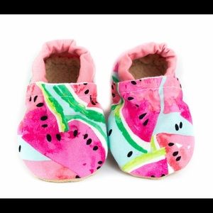 Crib shoes